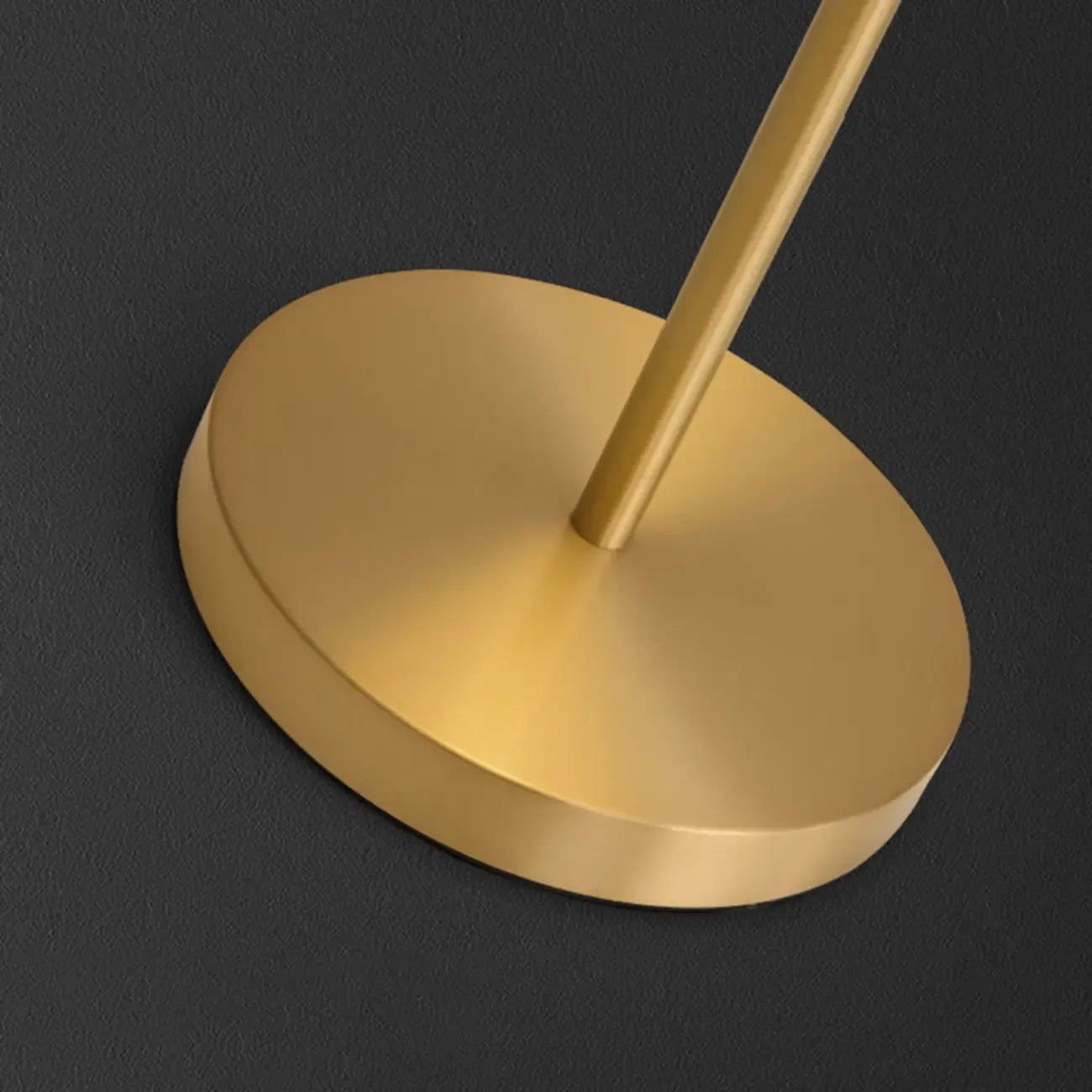 Lampe de chevet nordique en verre orange avec dôme doré