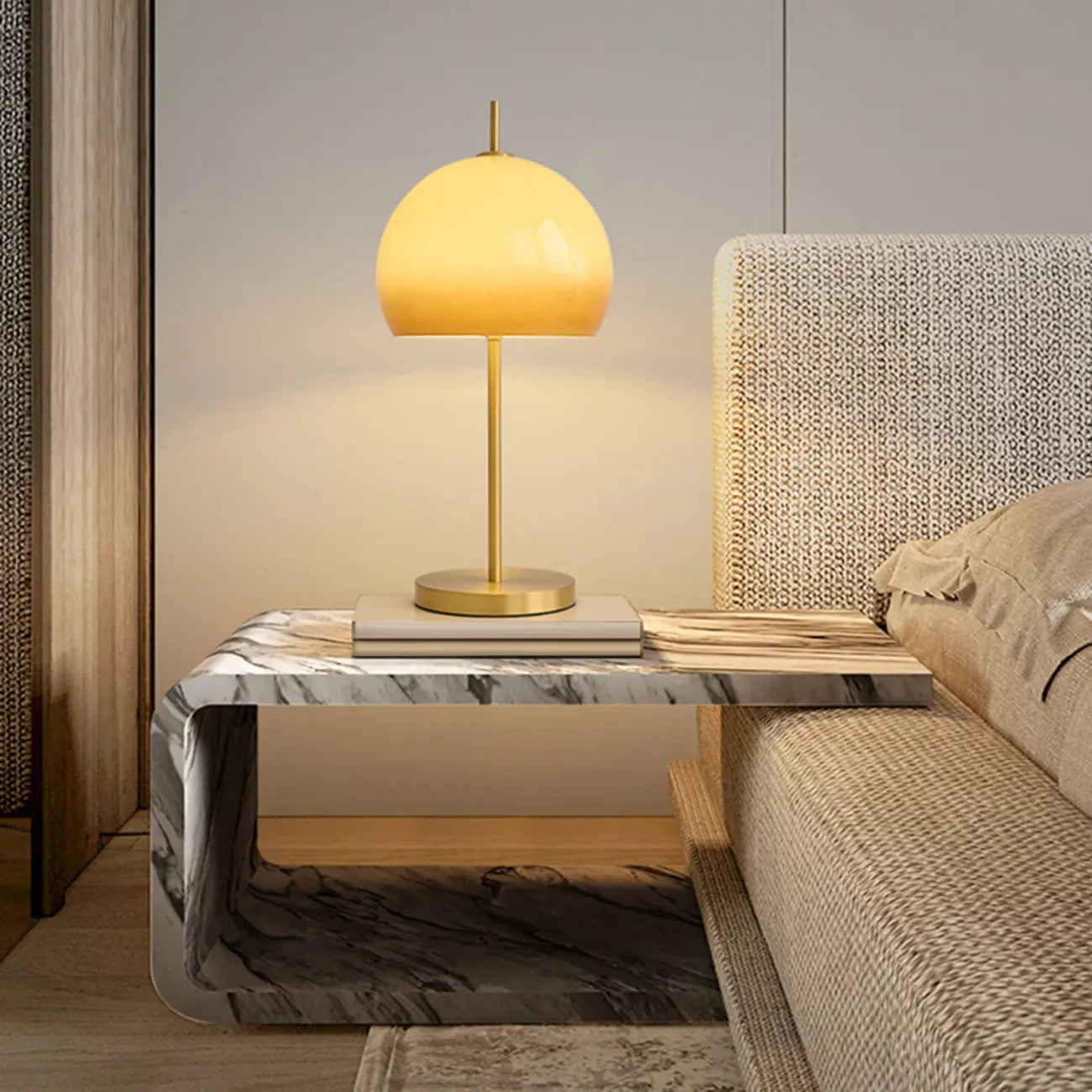 Lampe de chevet nordique en verre orange avec dôme doré