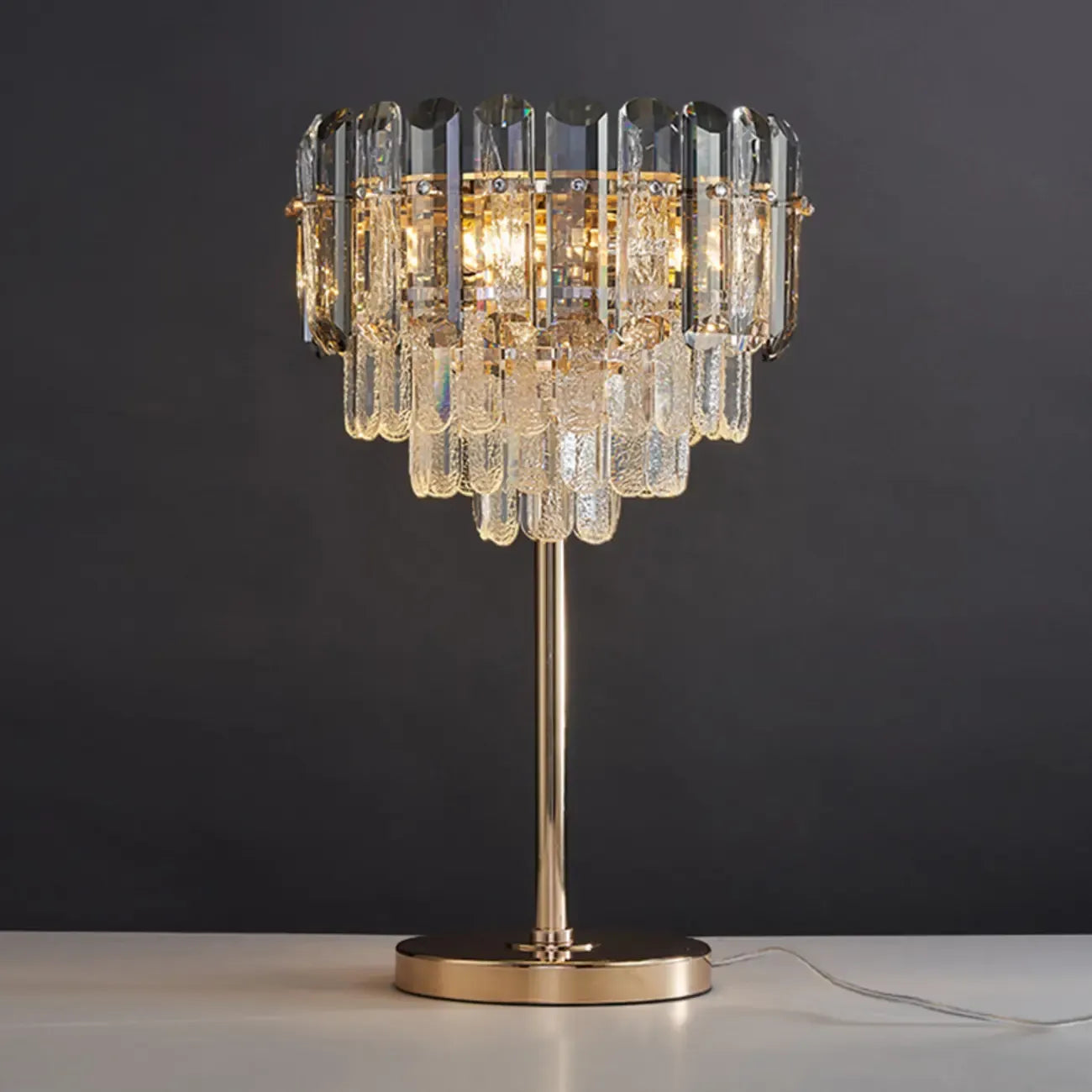 Lampe de table géométrique en cristal glamour