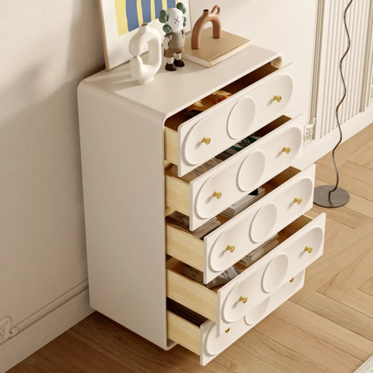 Commode moderne blanche en bois avec tiroirs pour chambre à coucher
