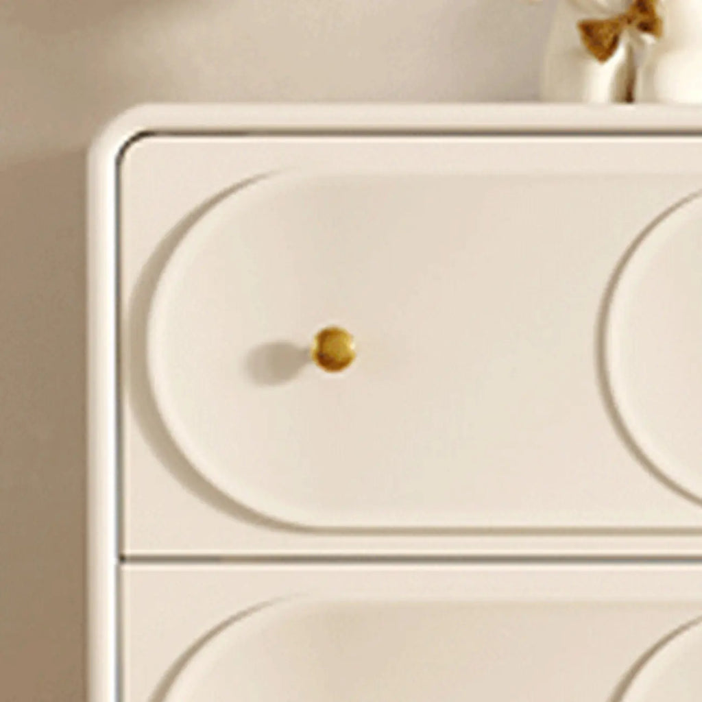 Commode moderne blanche en bois avec tiroirs pour chambre à coucher