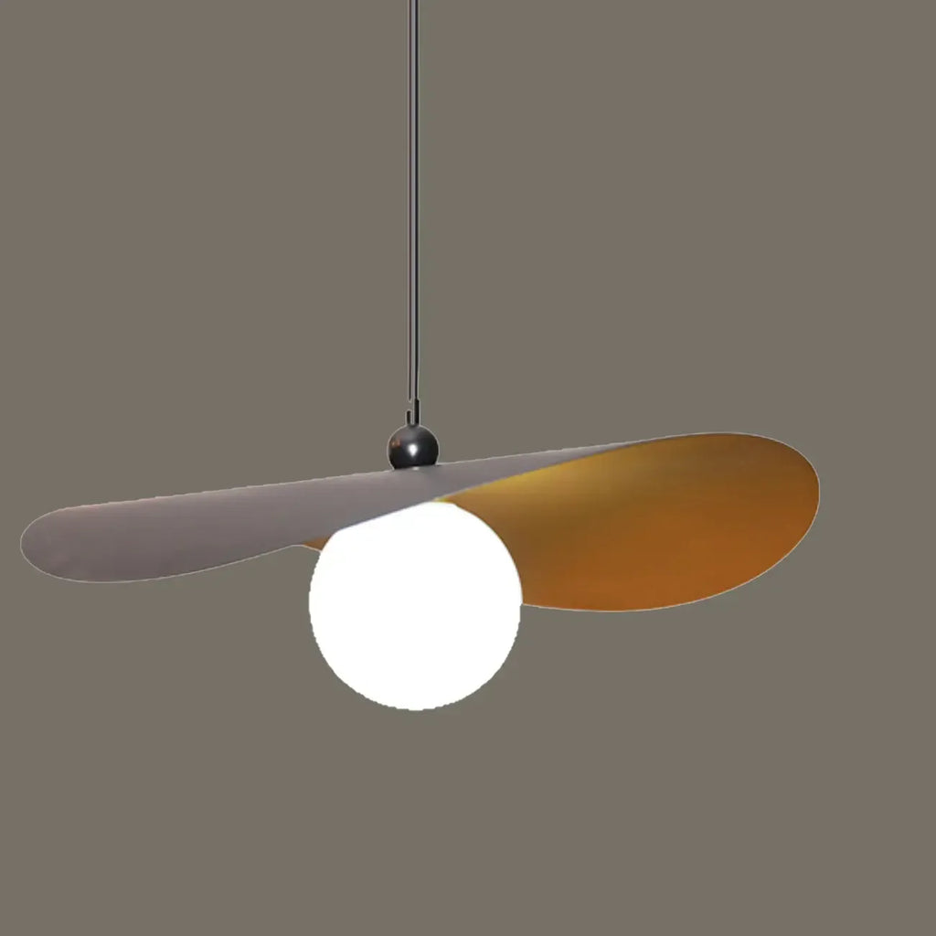 Suspension design en verre blanc avec abat-jour en forme de feuille de lotus