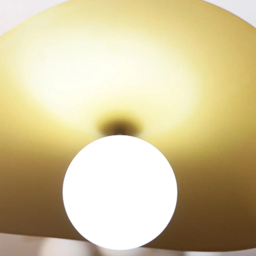 Suspension design en verre blanc avec abat-jour en forme de feuille de lotus