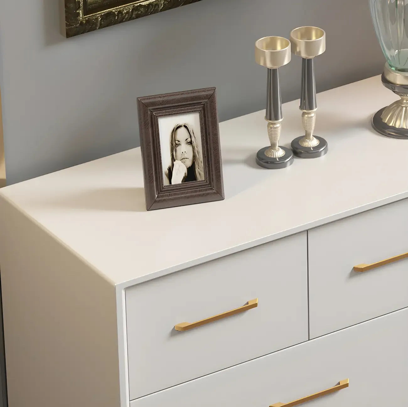 Buffet glamour en bois de bouleau avec plusieurs tiroirs