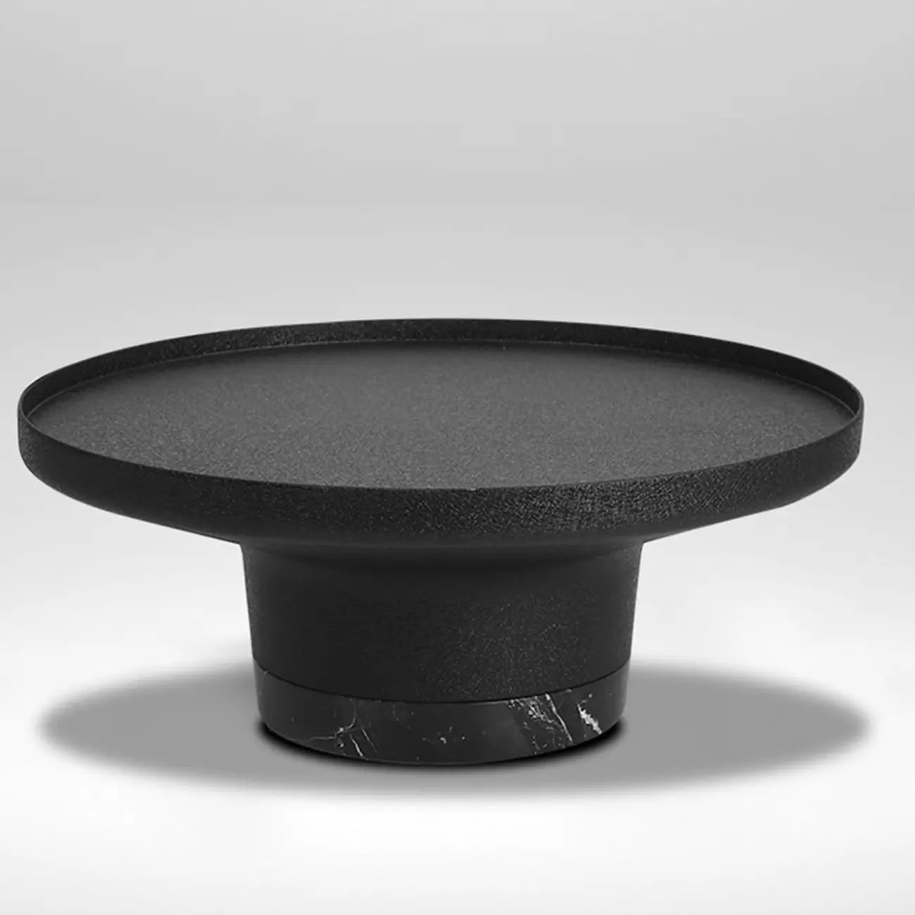 Table basse ronde moderne de petite taille, noire, avec base en marbre