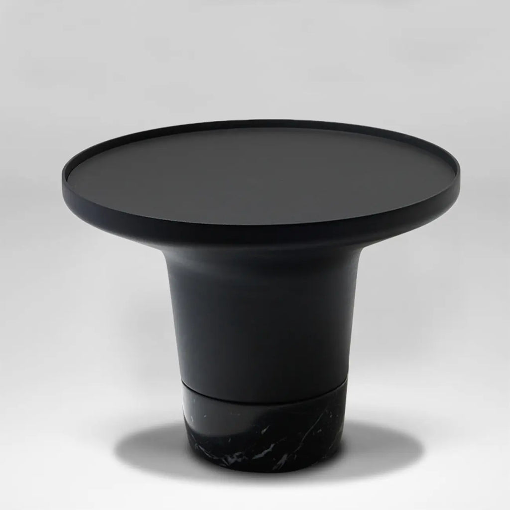 Table basse ronde moderne de petite taille, noire, avec base en marbre