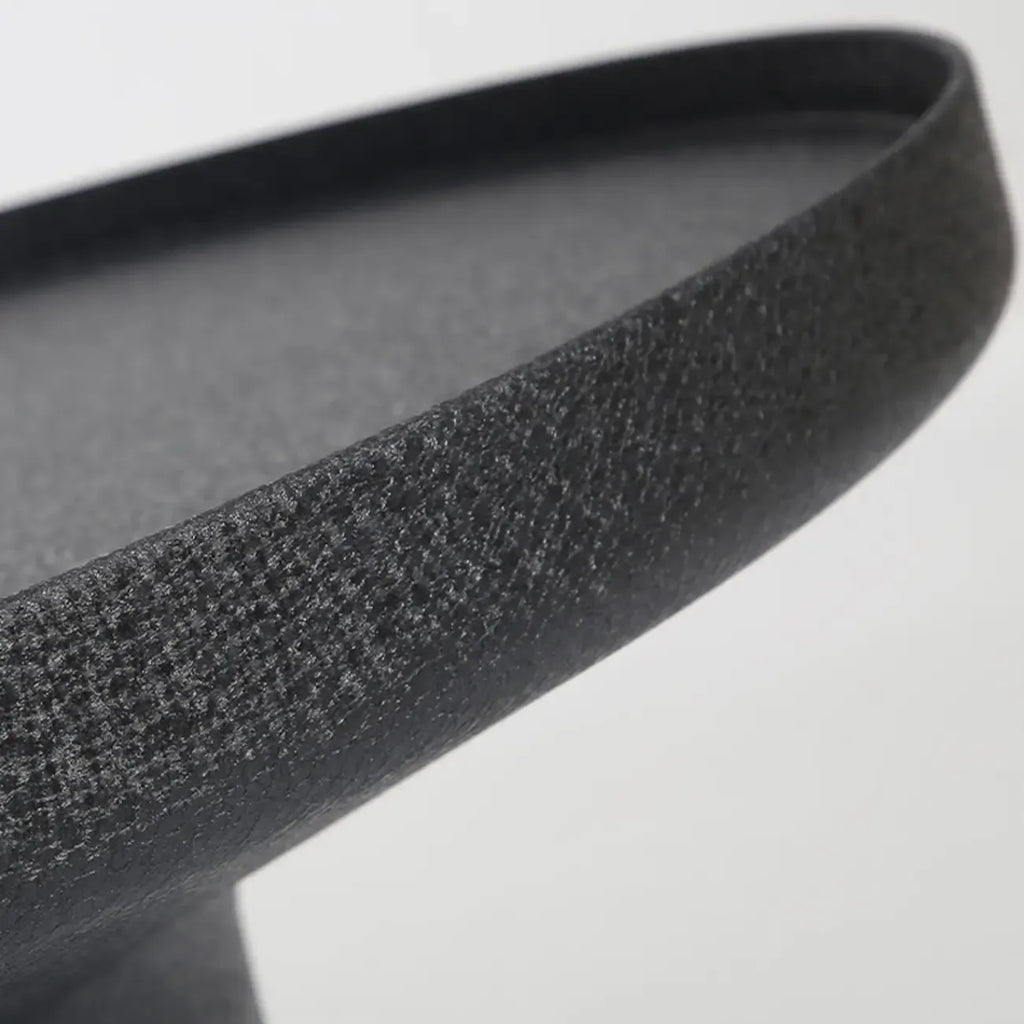 Table basse ronde moderne de petite taille, noire, avec base en marbre