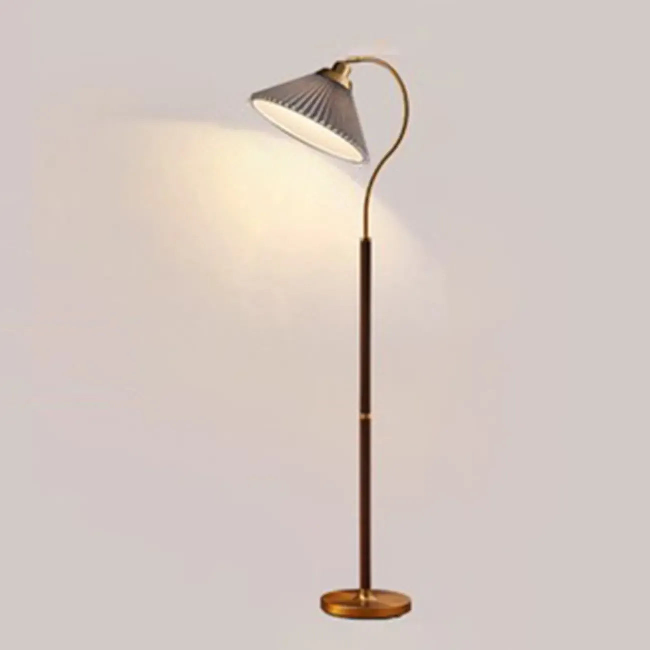 Lampadaire moderne avec abat-jour plissé pour salon