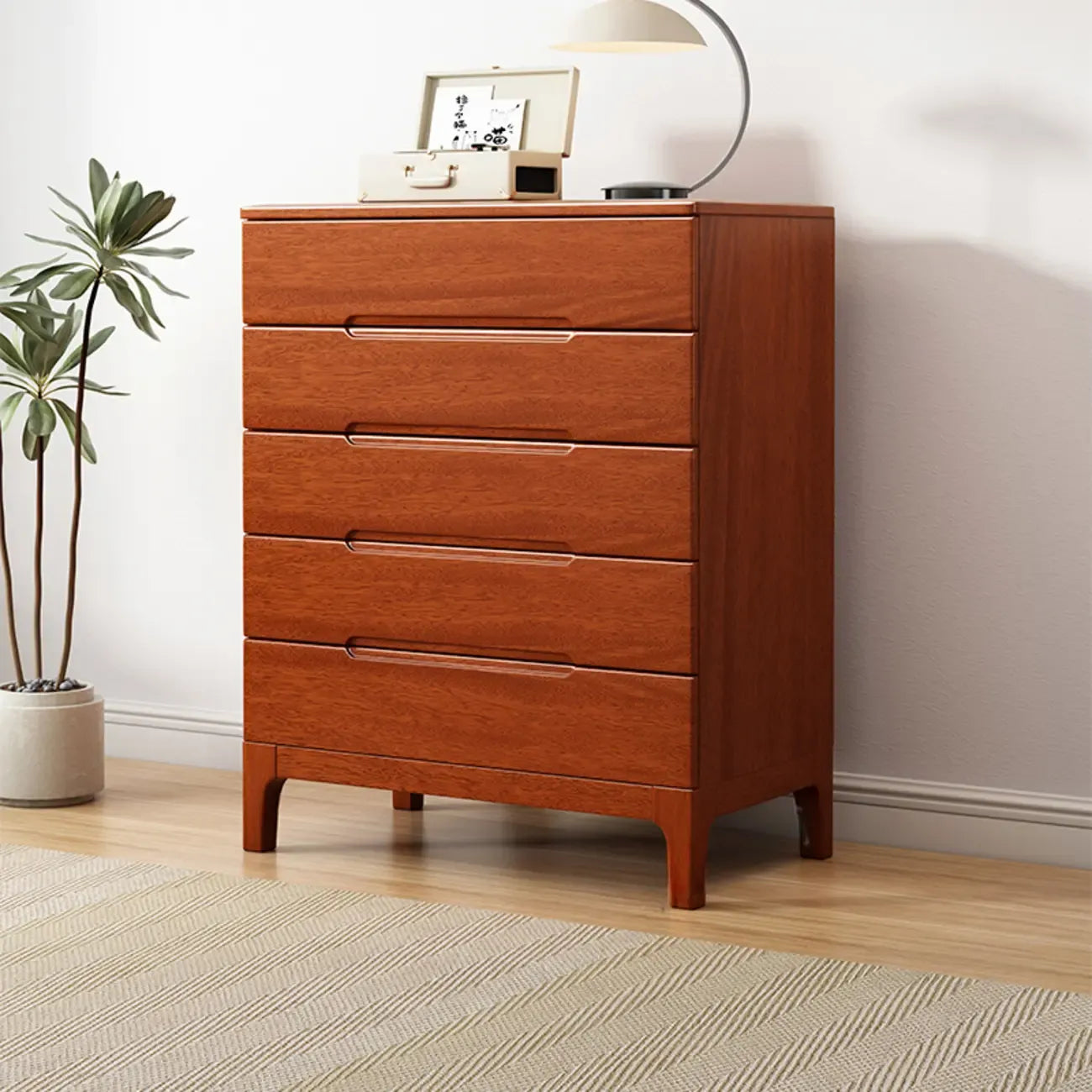 Commode contemporaine en bois à 5 tiroirs