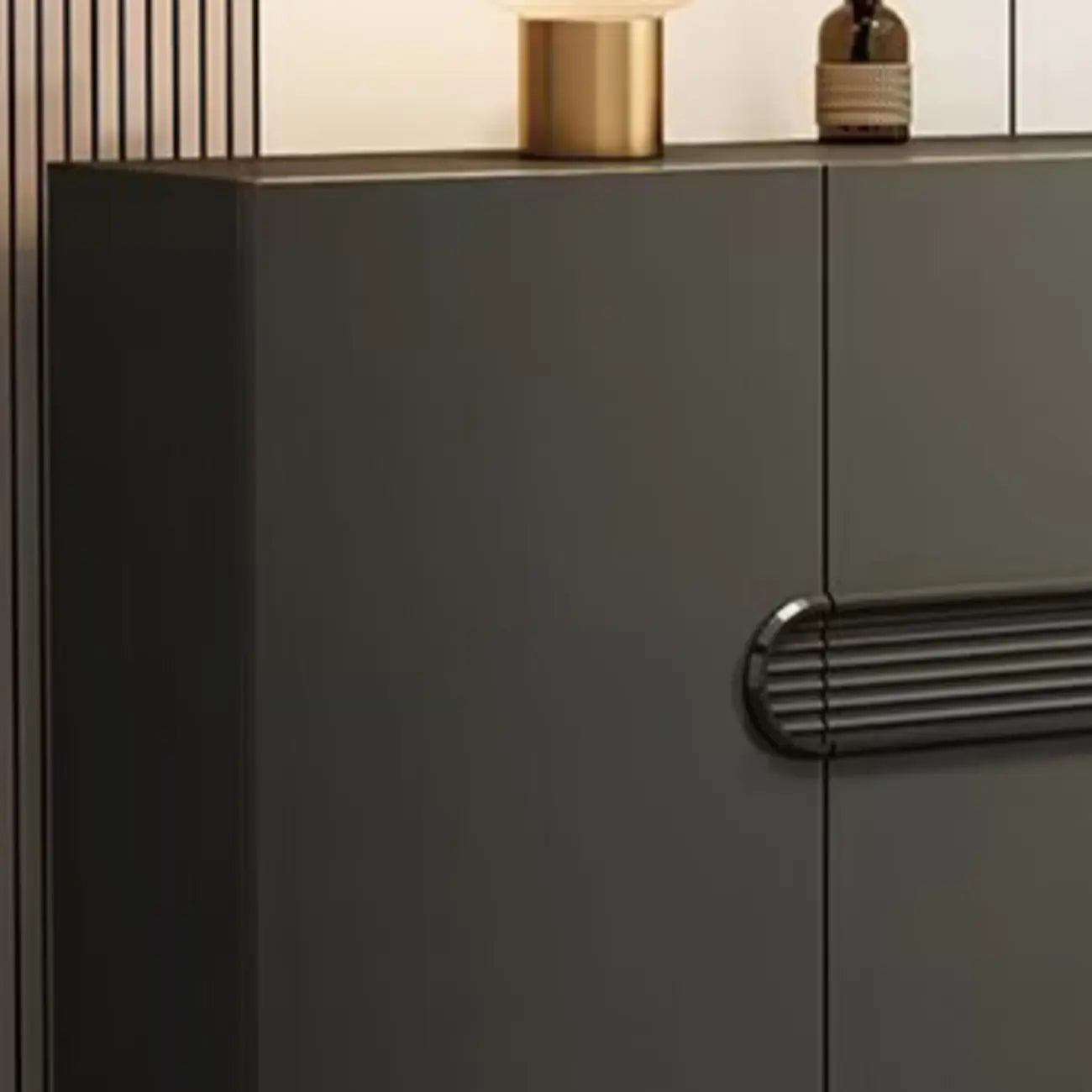 Armoire à chaussures en bois gris foncé pour couloir