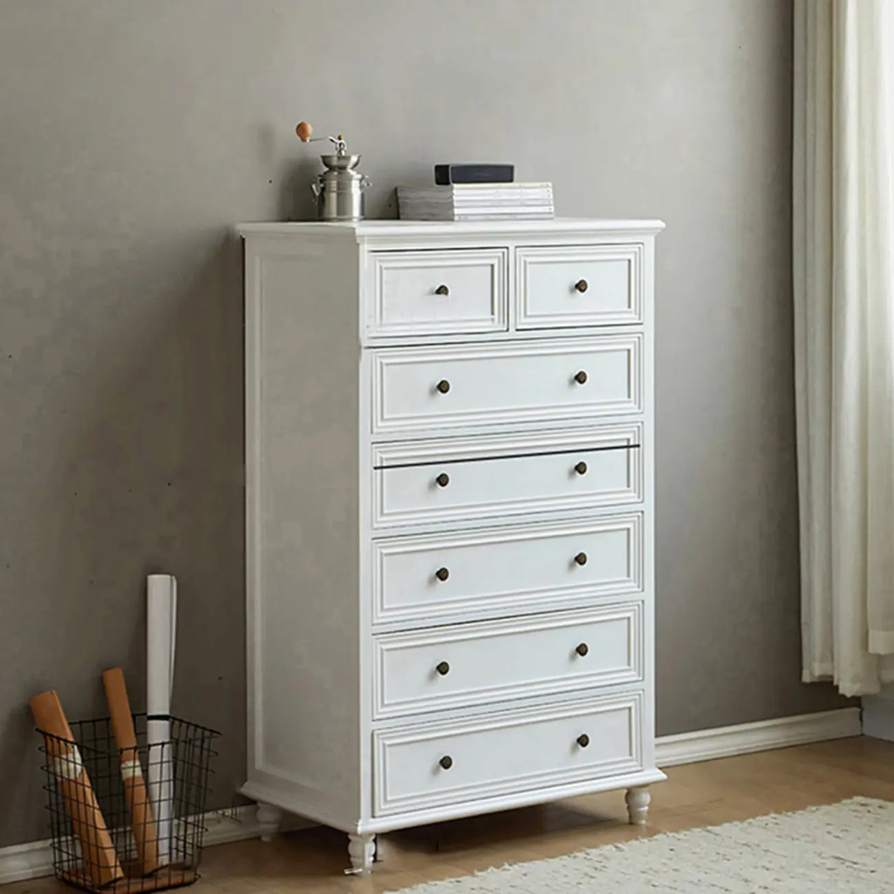 Commode traditionnelle à 6 tiroirs en bois blanc