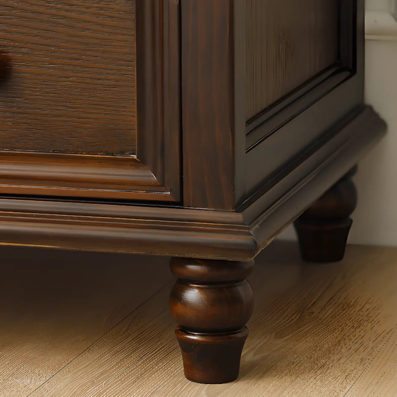 Commode traditionnelle à 6 tiroirs en bois blanc