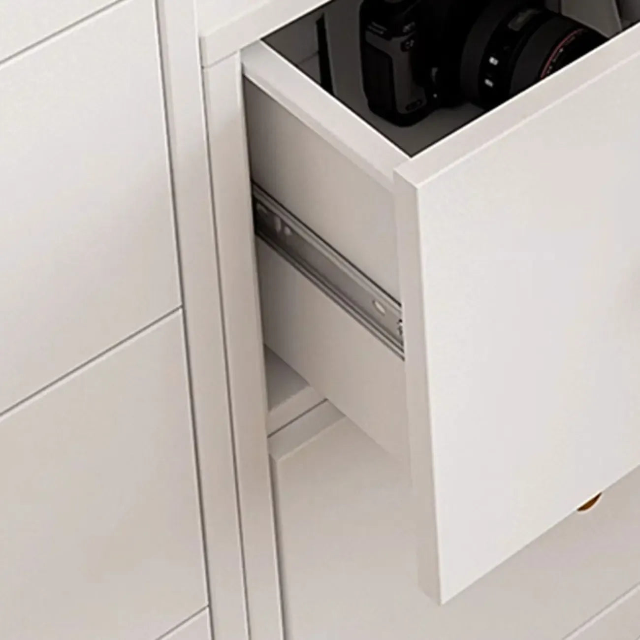 Commode double traditionnelle en acier brillant pour chambre à coucher