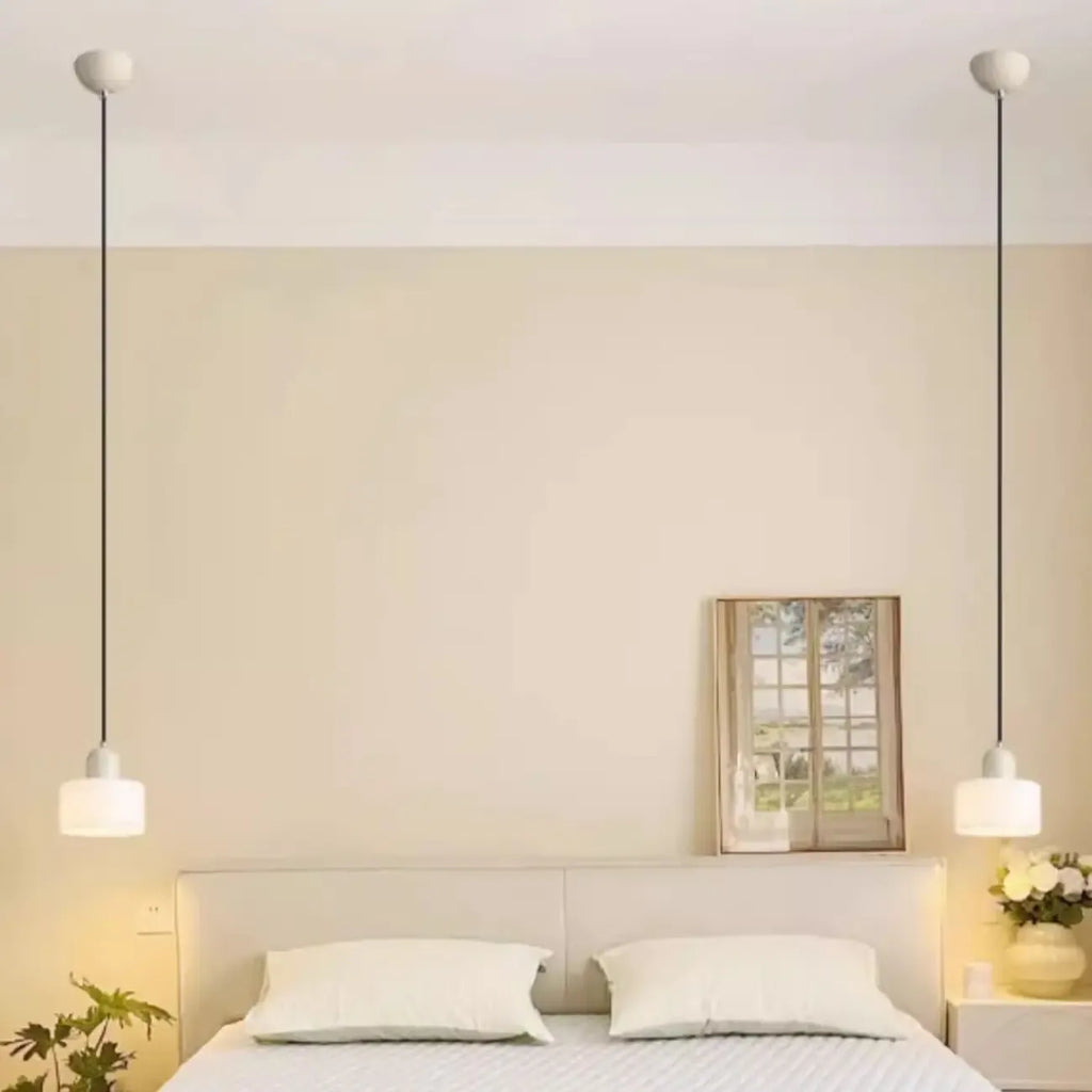 Suspension moderne crème avec abat-jour en verre pour chambre