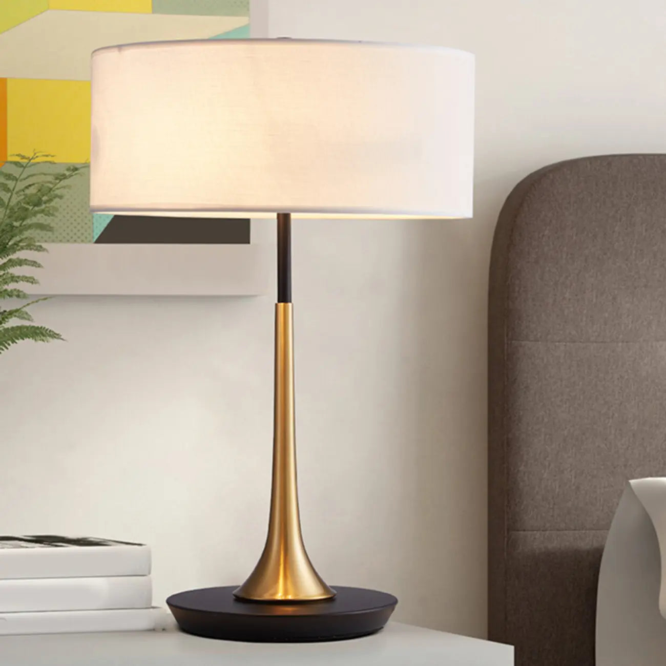 Lampe de table moderne géométrique en tissu, à brancher, pour chambre à coucher