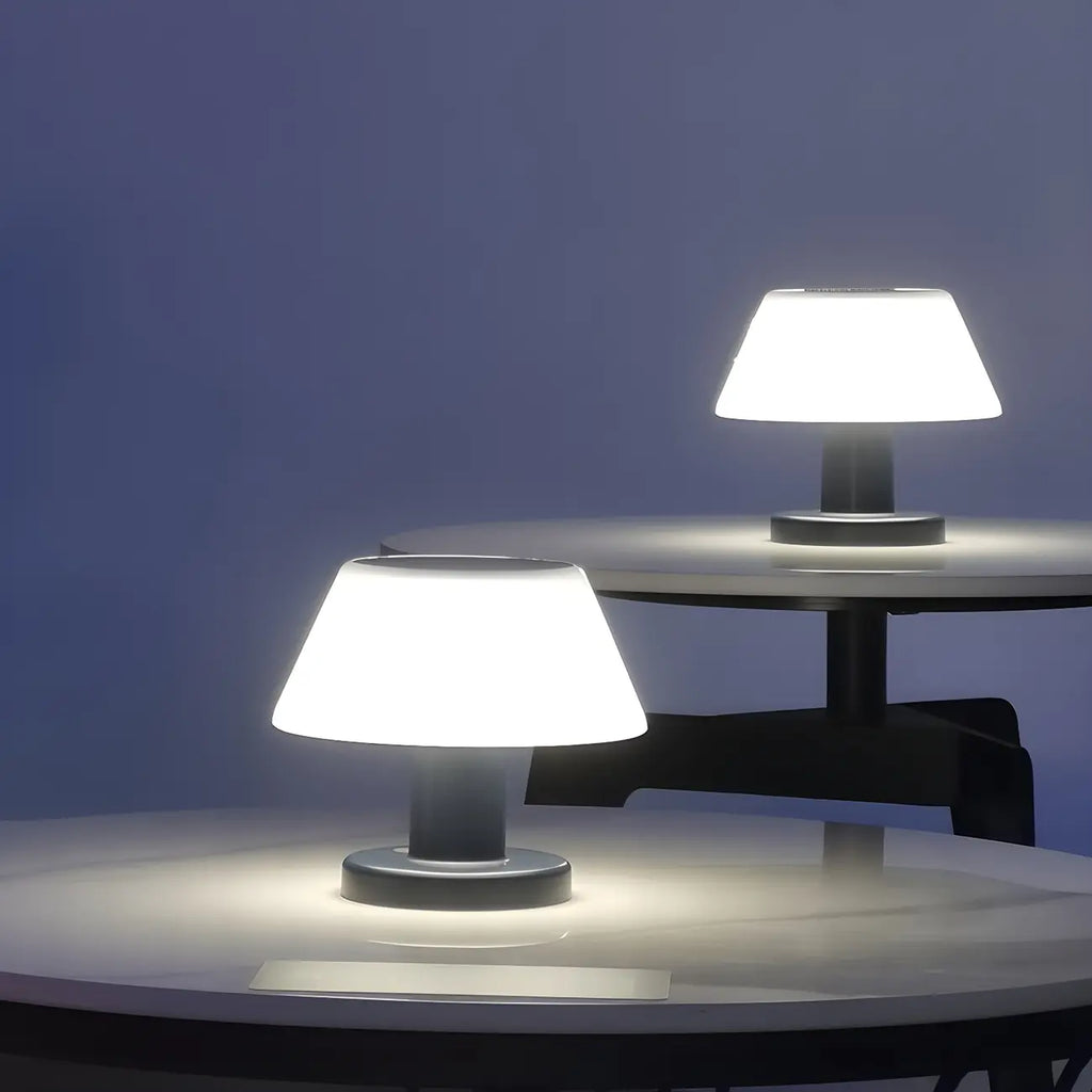 Lampadaires extérieurs modernes blancs solaires en forme de tambour