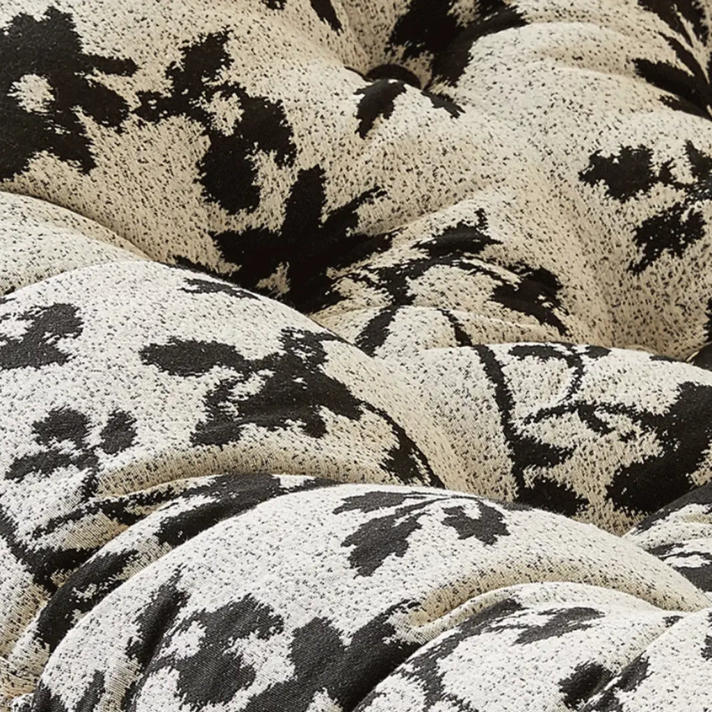 Fauteuil à bascule à oreilles rembourré et élégant pour salon