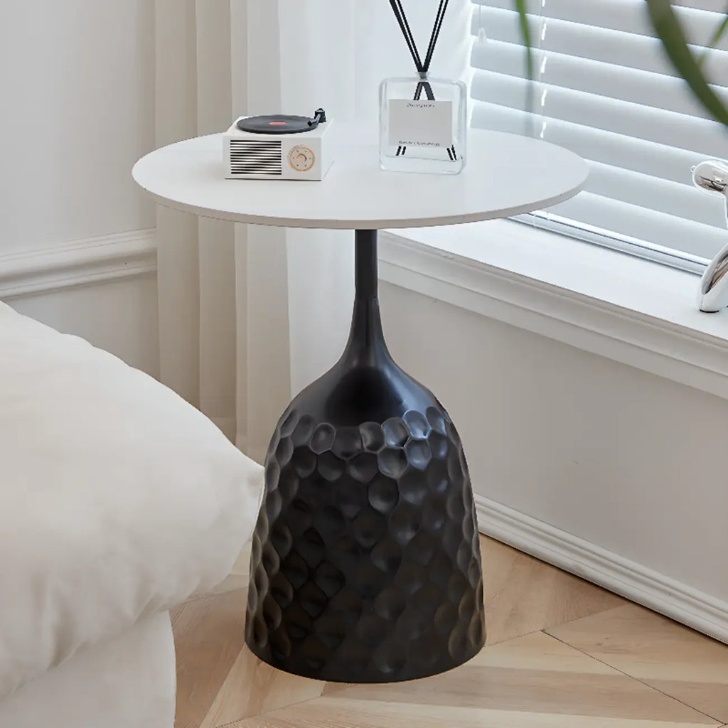 Table d'appoint ronde en marbre avec piédestal en métal pour salon