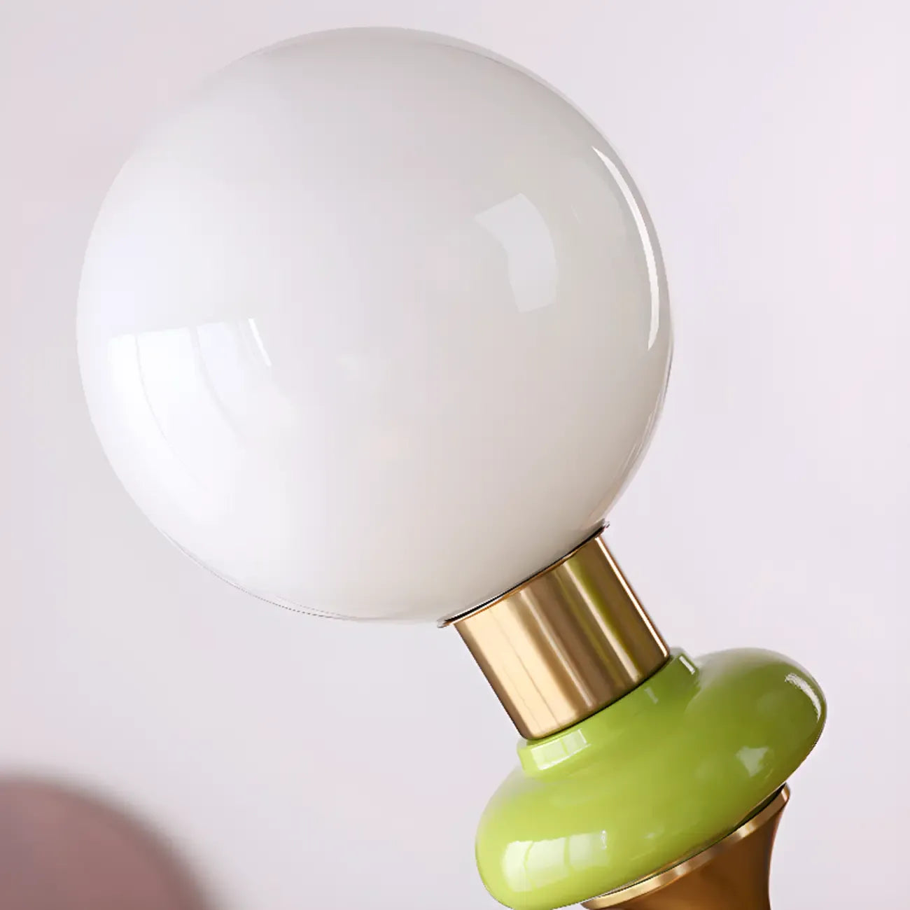 Lustre moderne réglable à globe vert