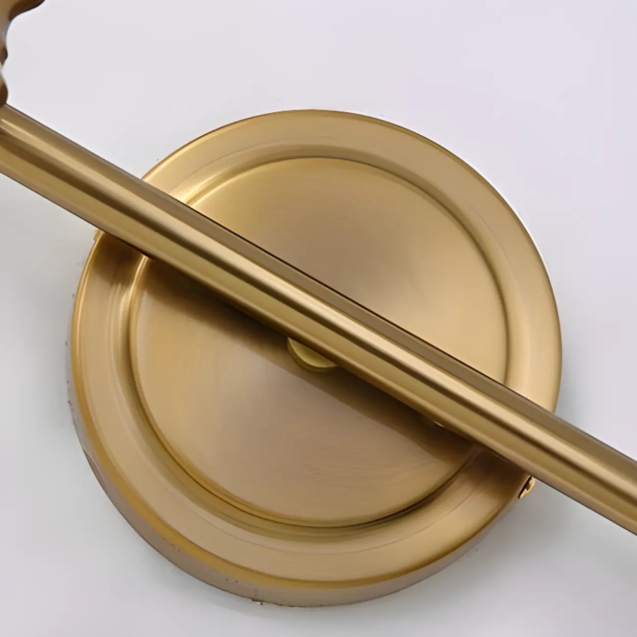 Miroir de salle de bain industriel lumineux de style géométrique