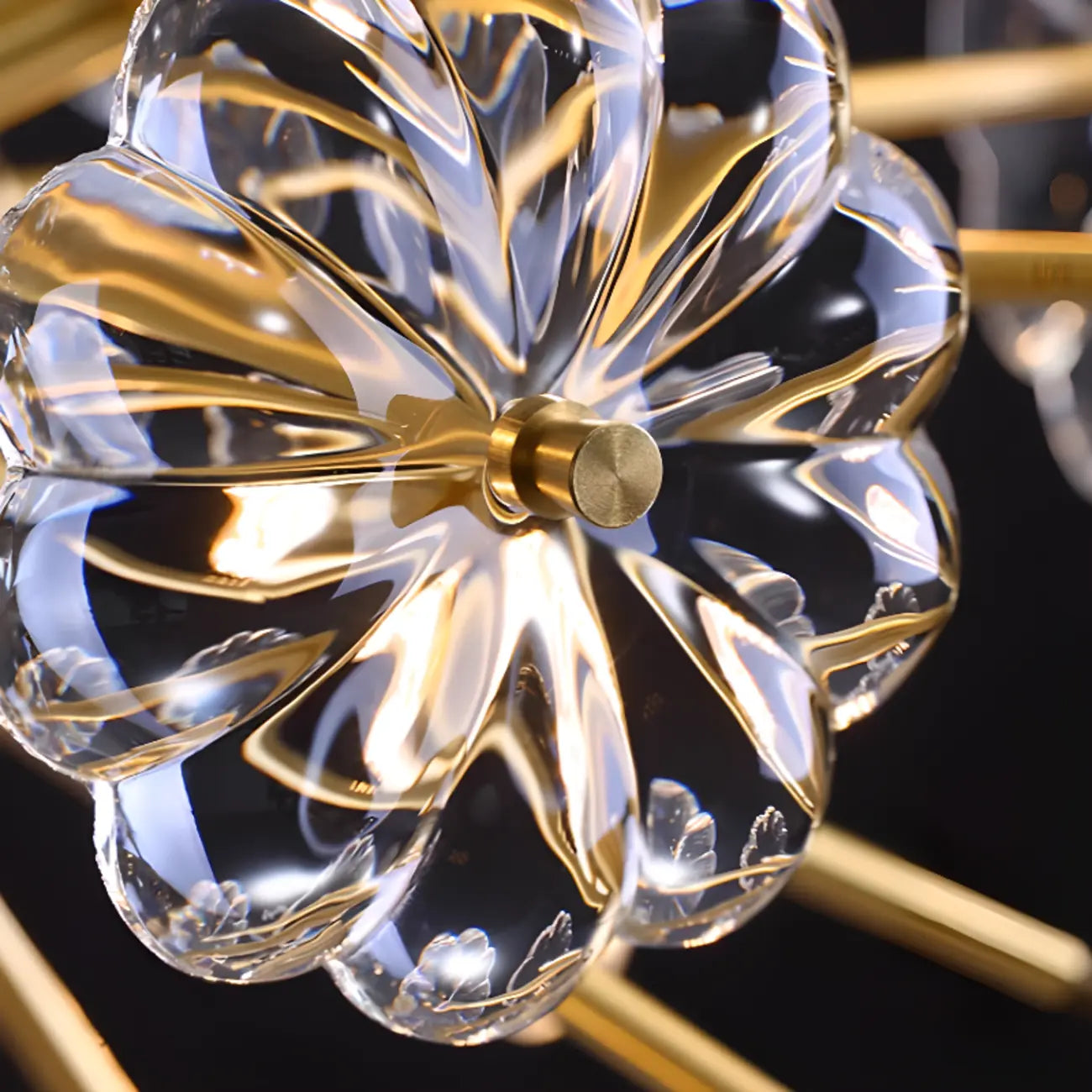 Lustre moderne en cristal avec globe et lumière d'ambiance