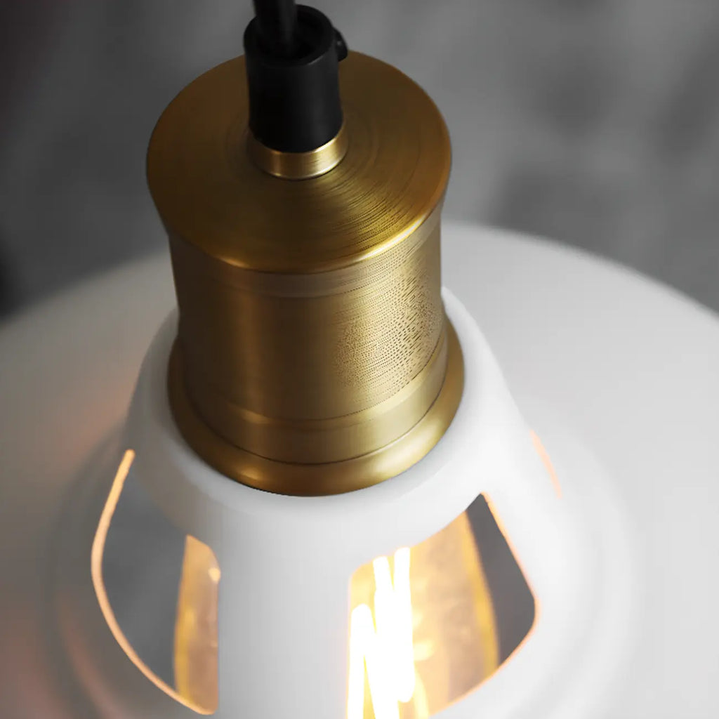 Suspension industrielle en fer blanc dôme pour salon