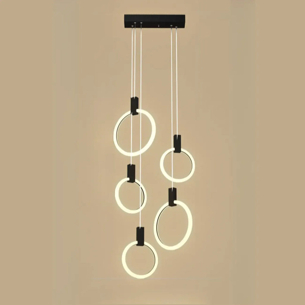 Suspension LED dorée personnalisable pour escalier