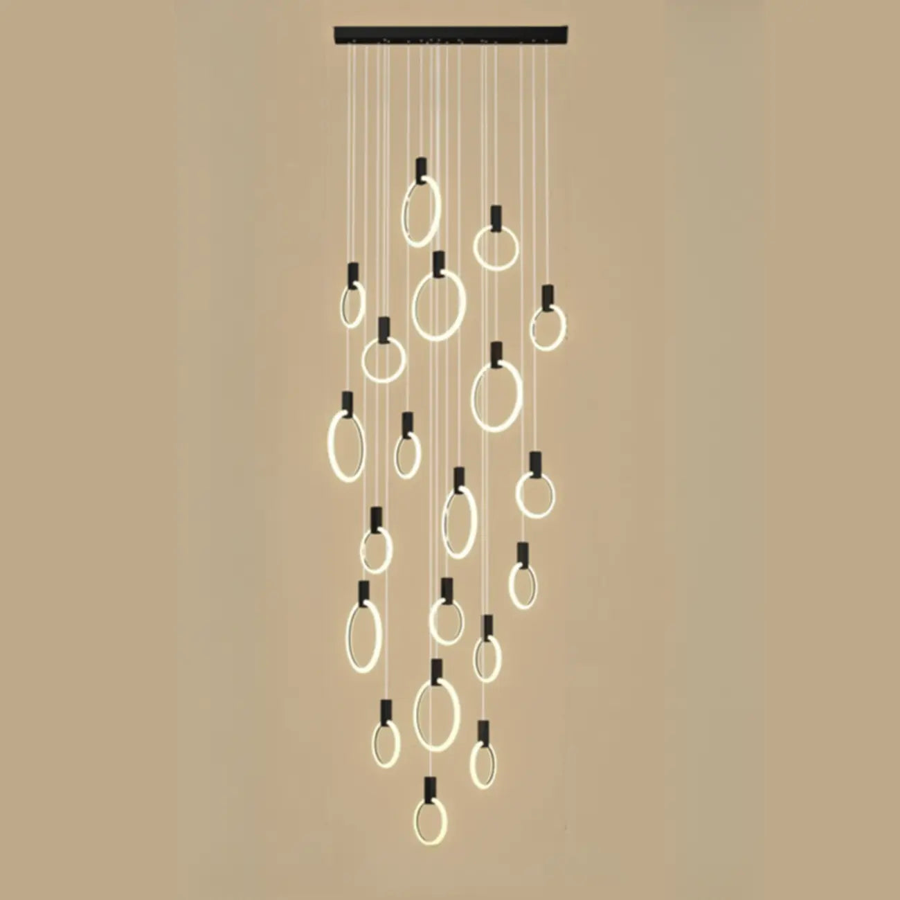 Suspension LED dorée personnalisable pour escalier