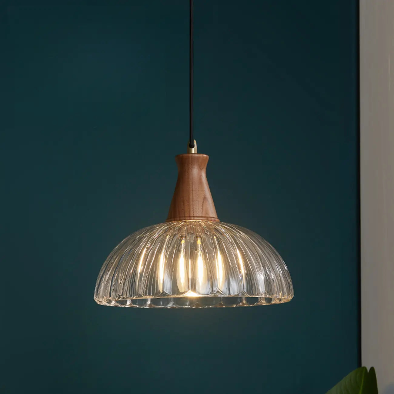 Suspension vintage en verre cannelé brun