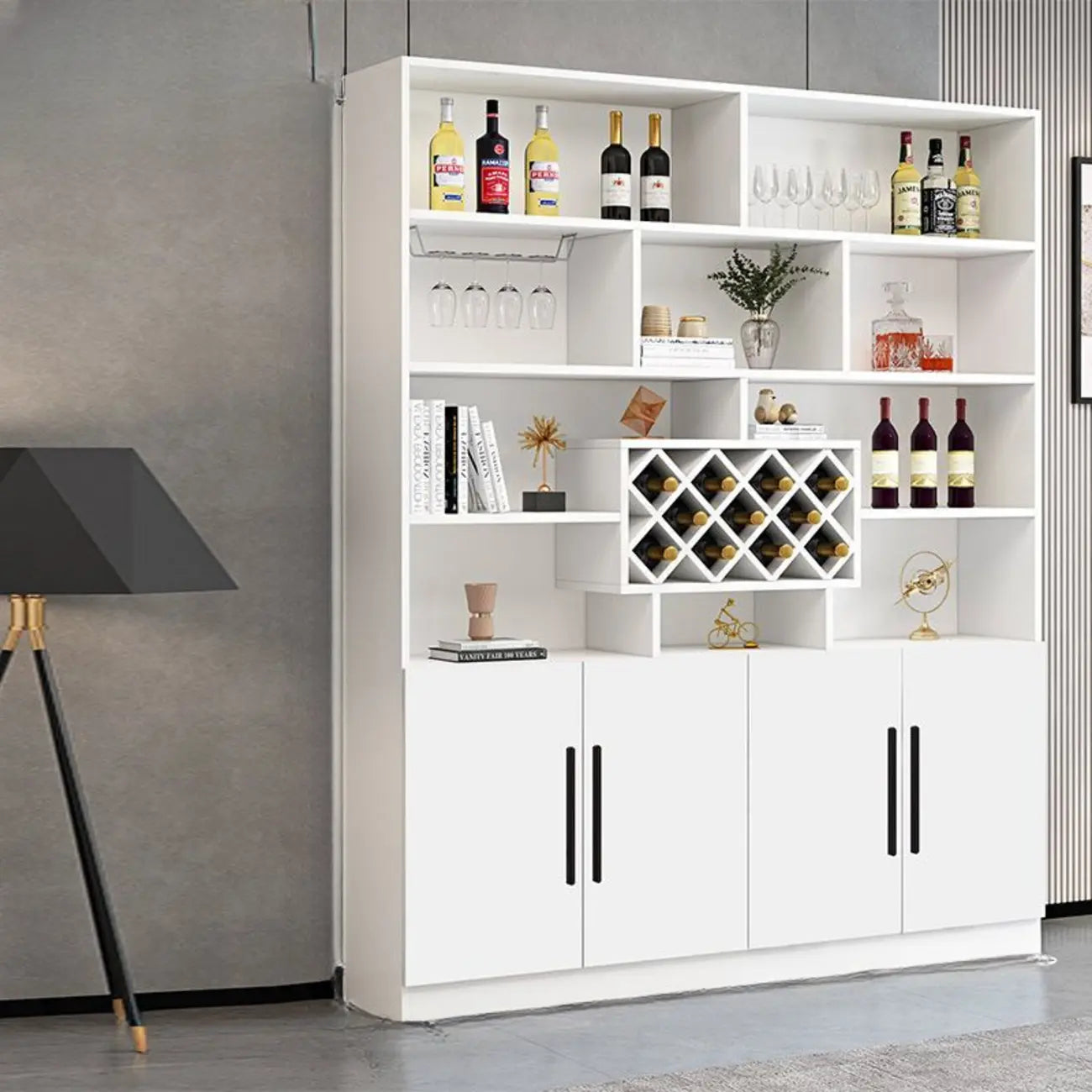 Armoire à vin moderne en bois avec rangement ouvert