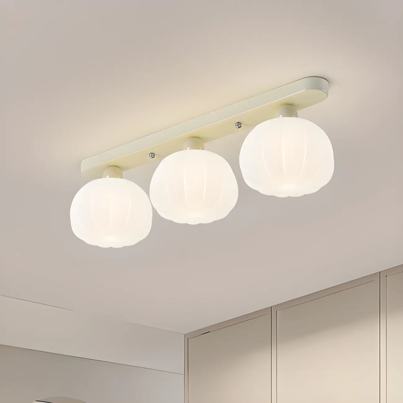 Plafonnier semi-encastré élégant en forme de citrouille avec abat-jour en résine