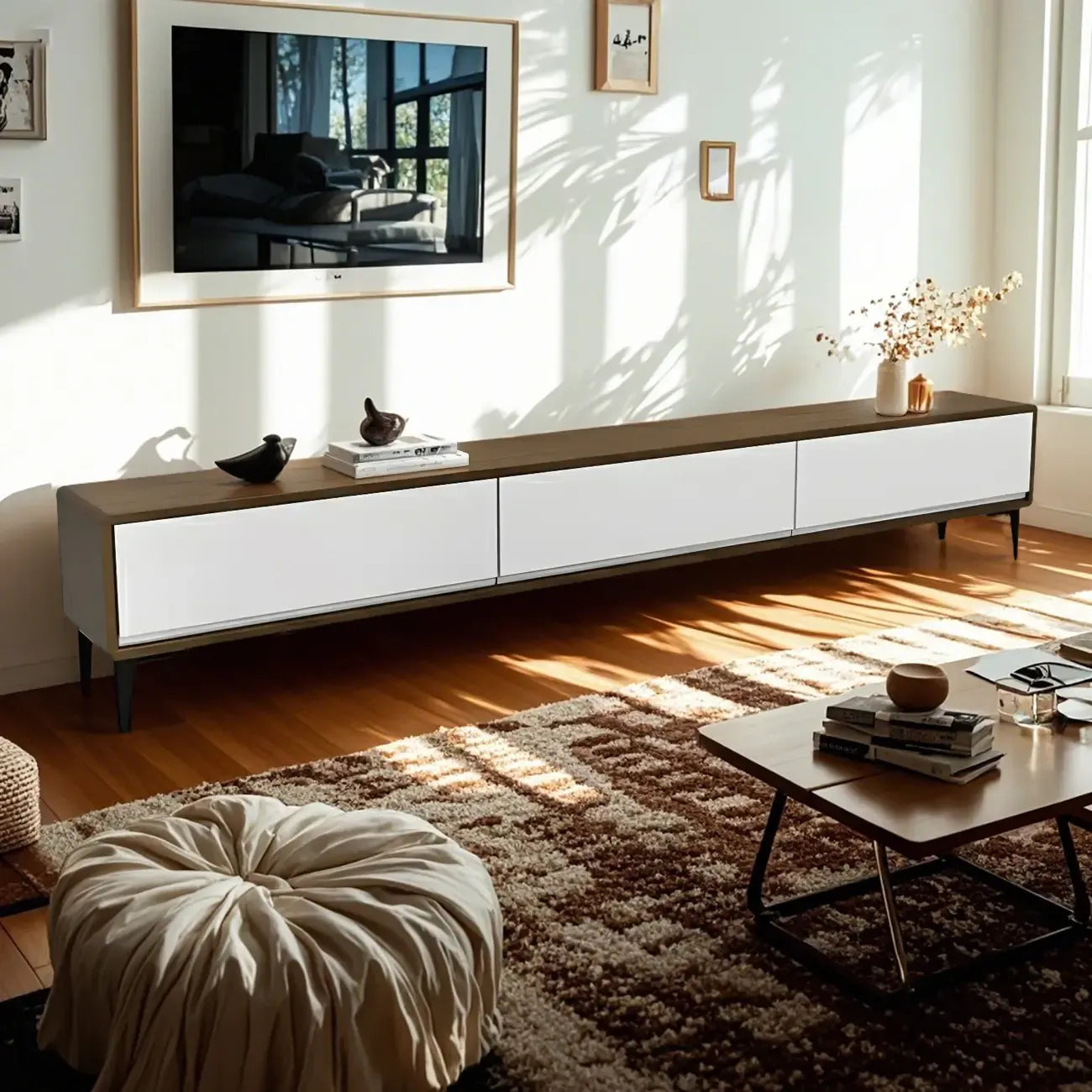 Meuble TV rectangulaire moderne marron à 3 tiroirs en pin, 63 pouces