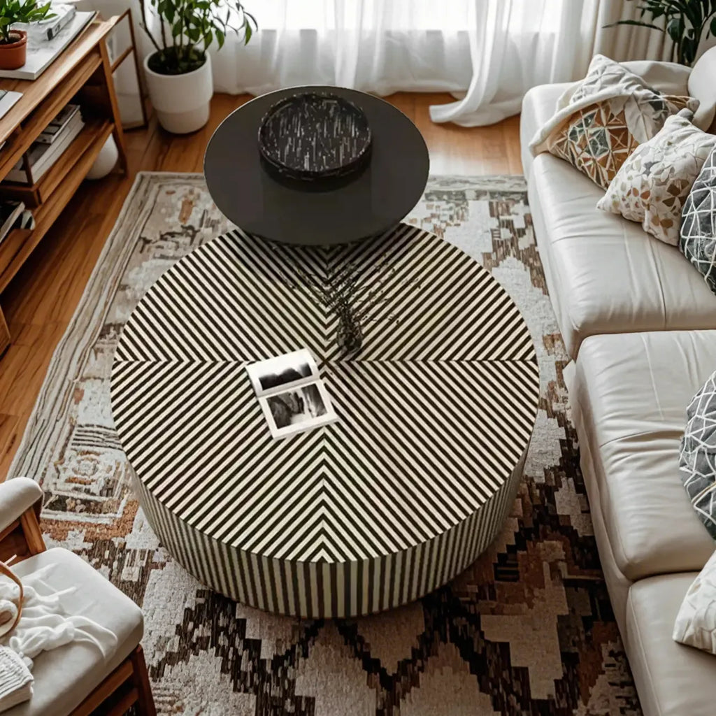 Table basse ronde à tiroirs en bois à rayures noires et blanches