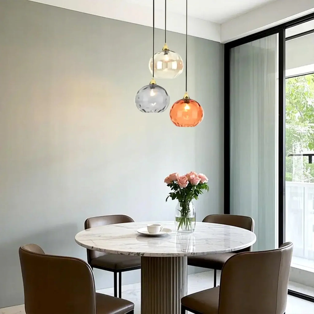 Suspension globe en vitrail artistique pour salle à manger