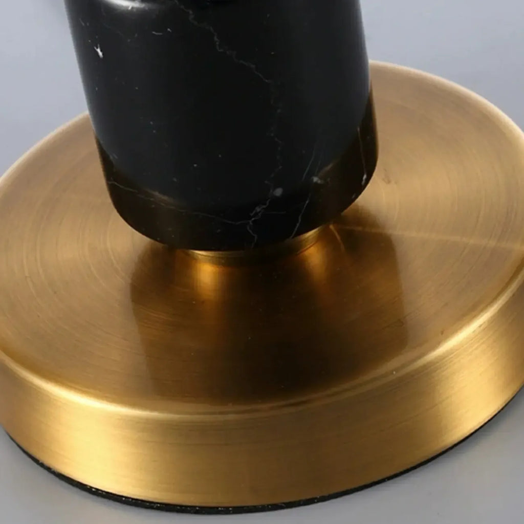 Lampe de bureau élégante en tissu blanc noble et pierre.