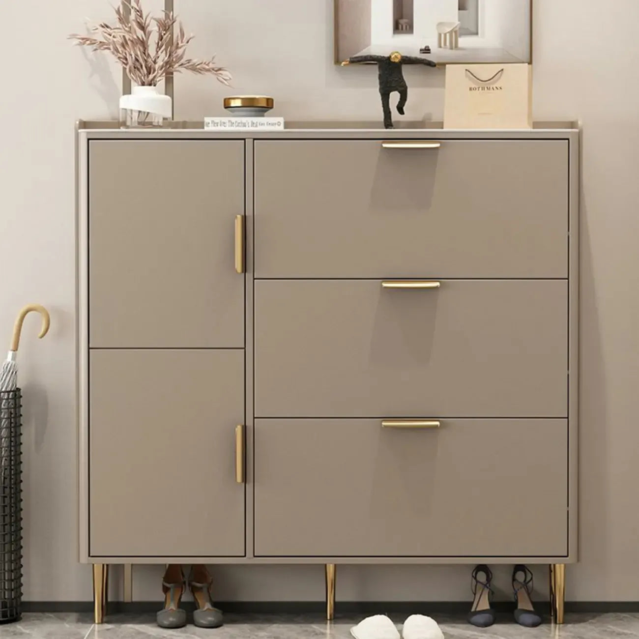 Meuble à chaussures en bois à façade rabattable avec pieds en métal