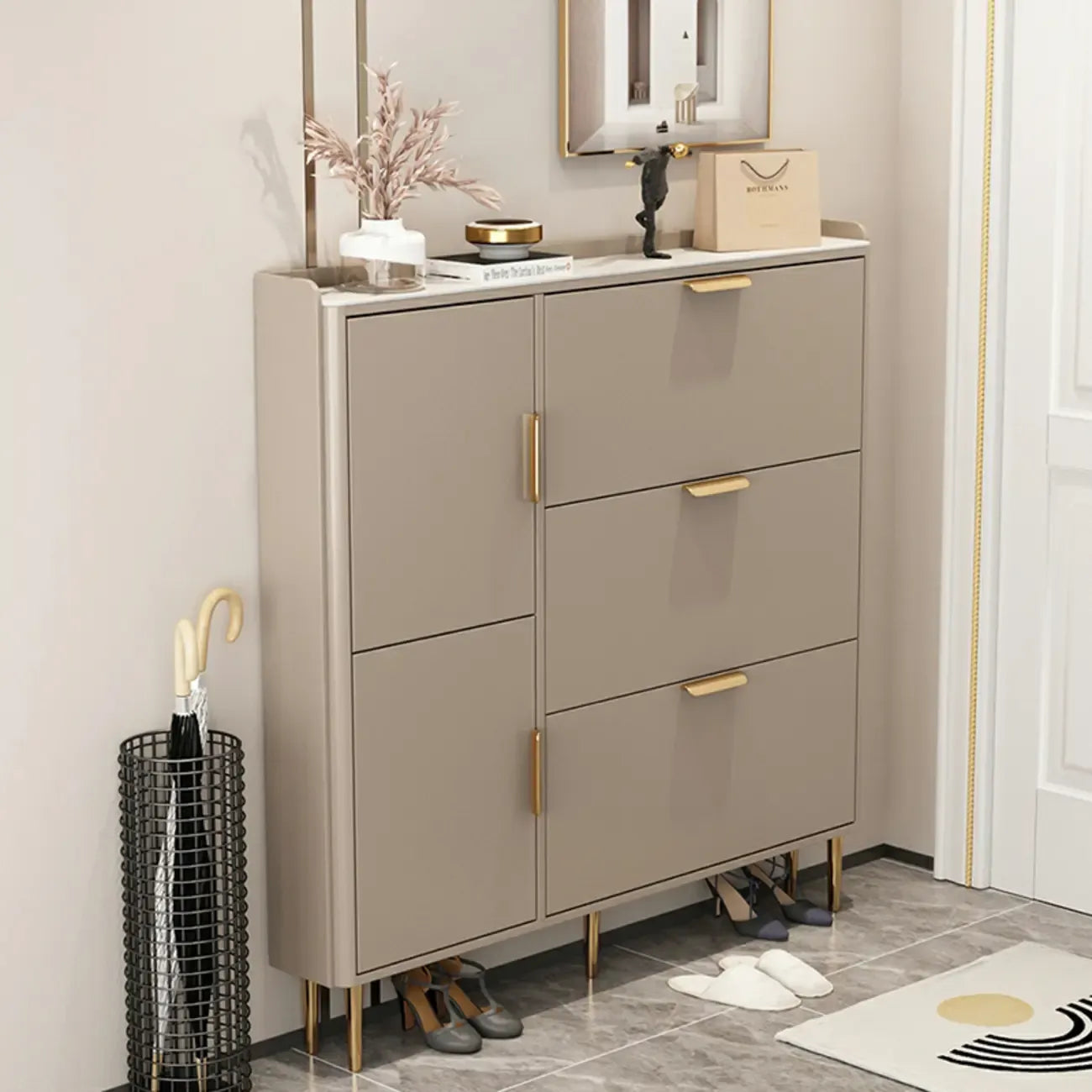 Meuble à chaussures en bois à façade rabattable avec pieds en métal