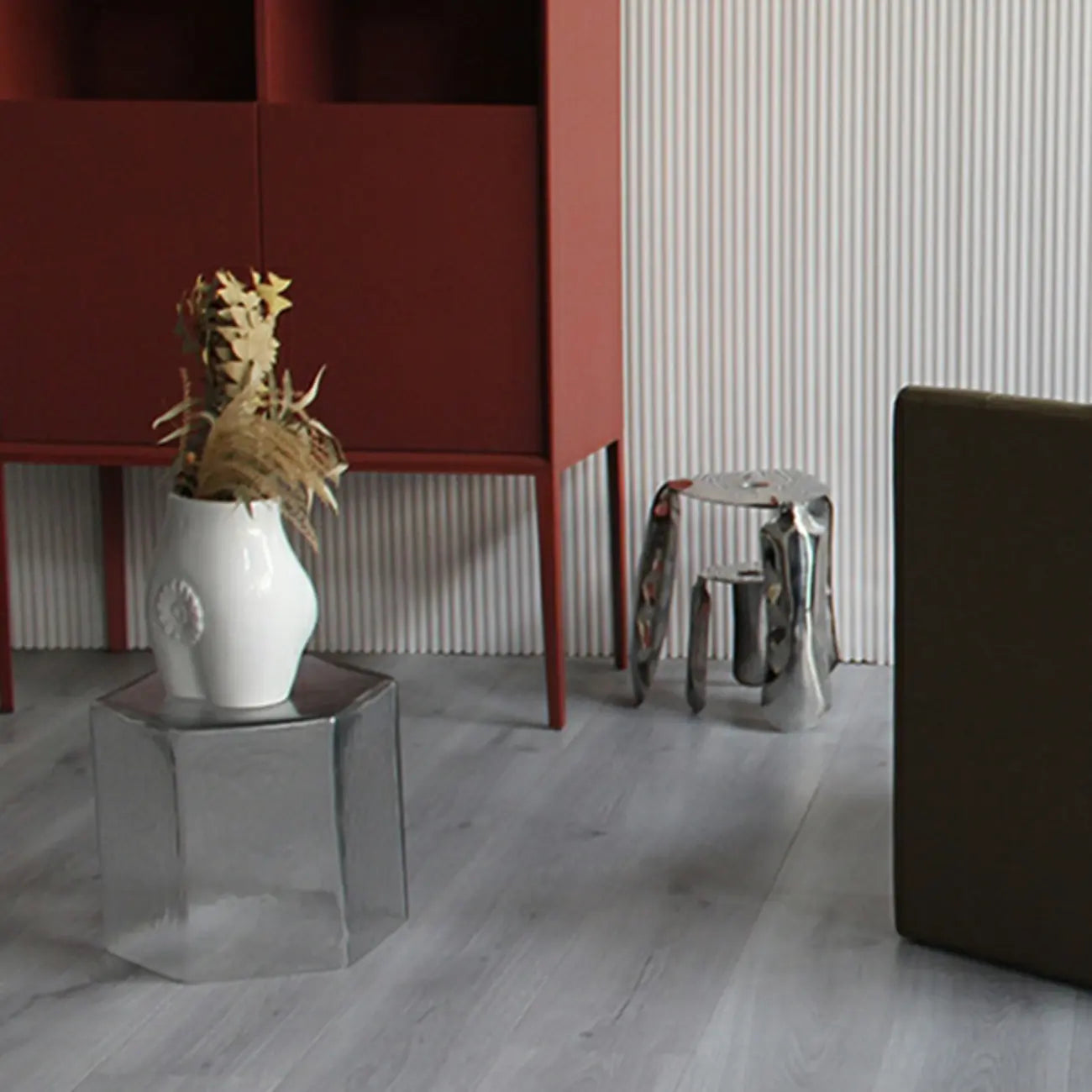 Table d'appoint hexagonale moderne en verre bleu pour salon