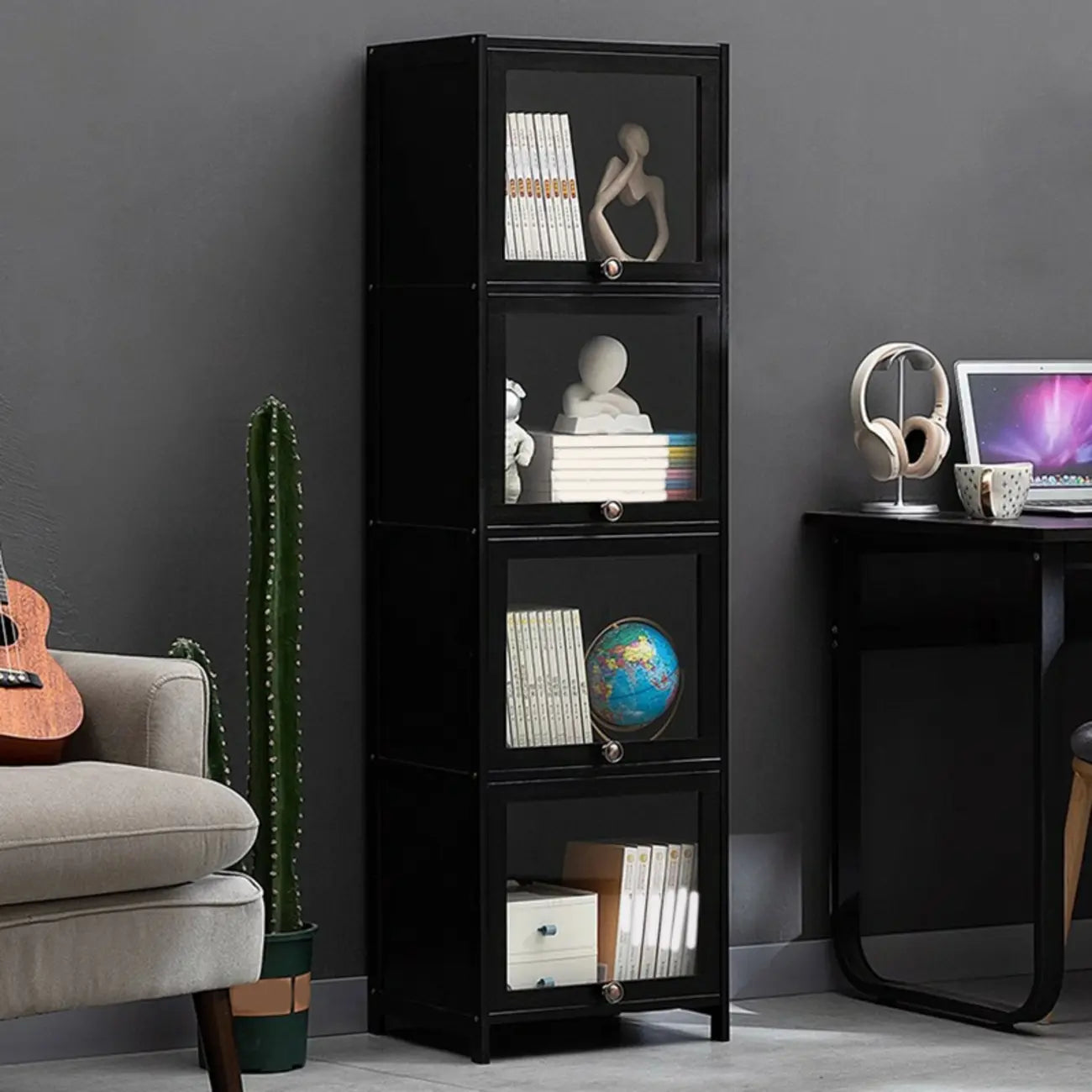 Élégante vitrine en bambou noir et verre pour salon