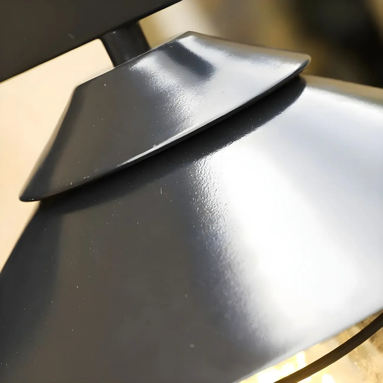 Lanterne murale extérieure cylindrique en métal noir industriel avec verre