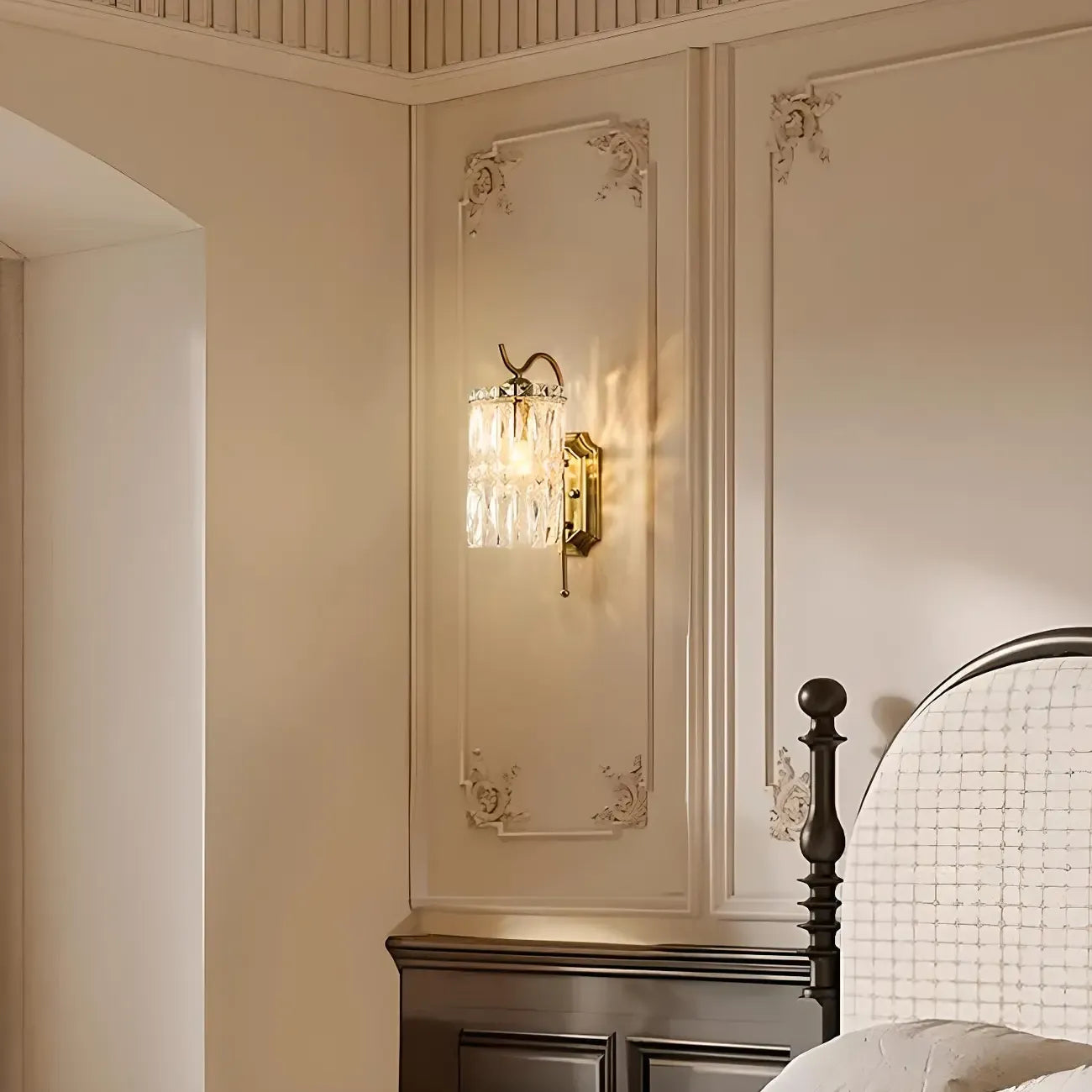 Applique murale cylindrique en cristal à col de cygne doré de luxe