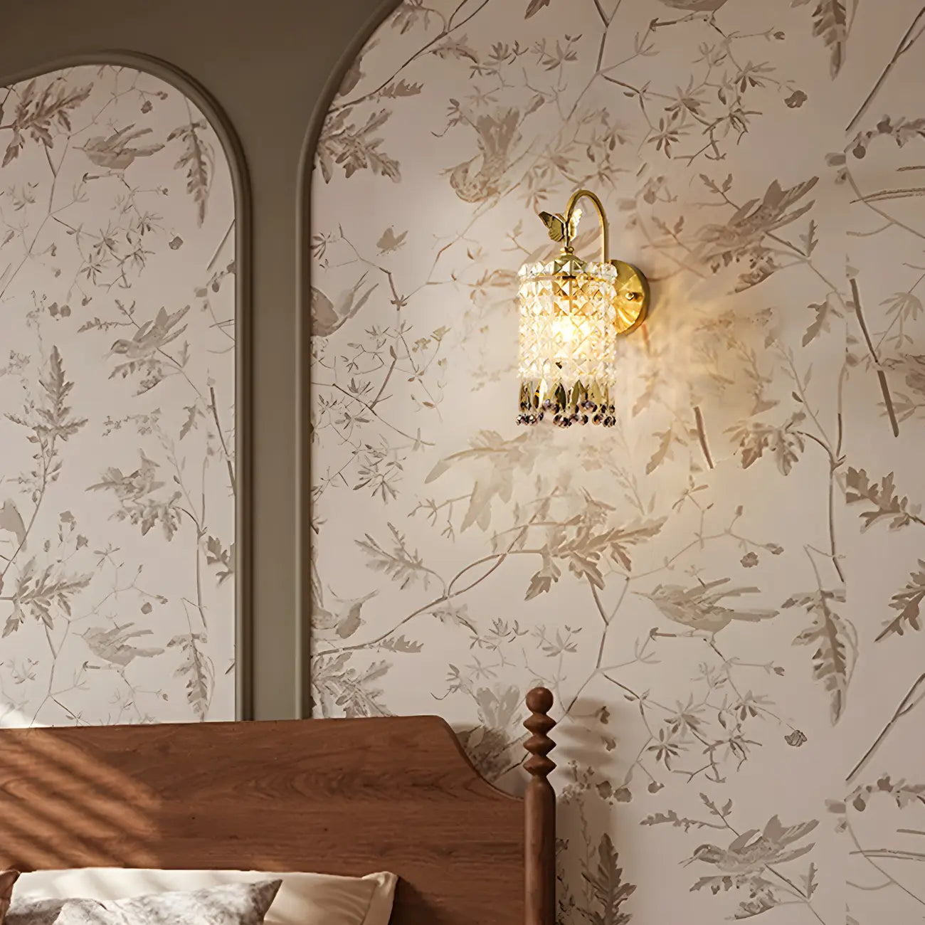 Applique murale cylindrique en cristal à col de cygne doré de luxe