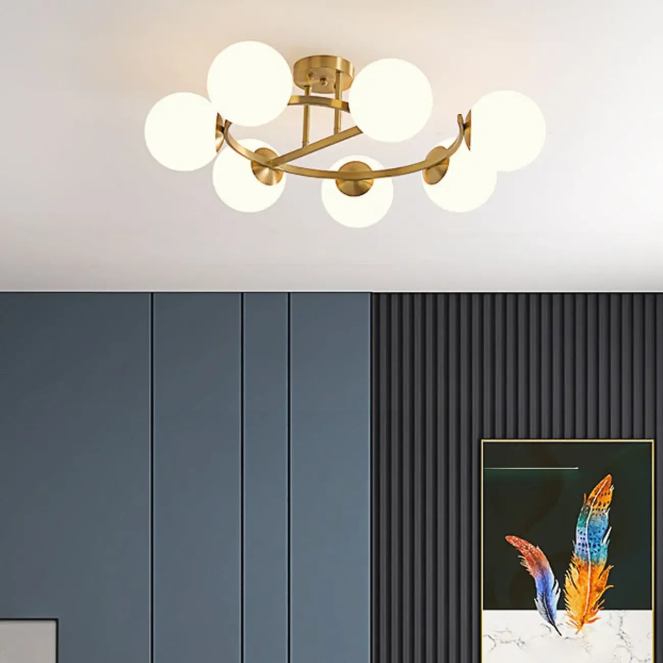 Plafonnier semi-encastré moderne en verre et globe doré à boucle