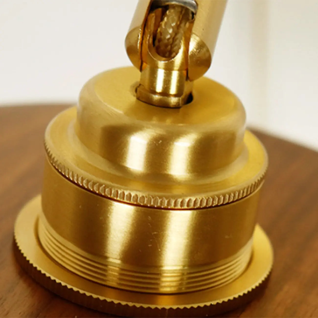 Applique murale moderne et minimaliste en alliage de bois pour salon