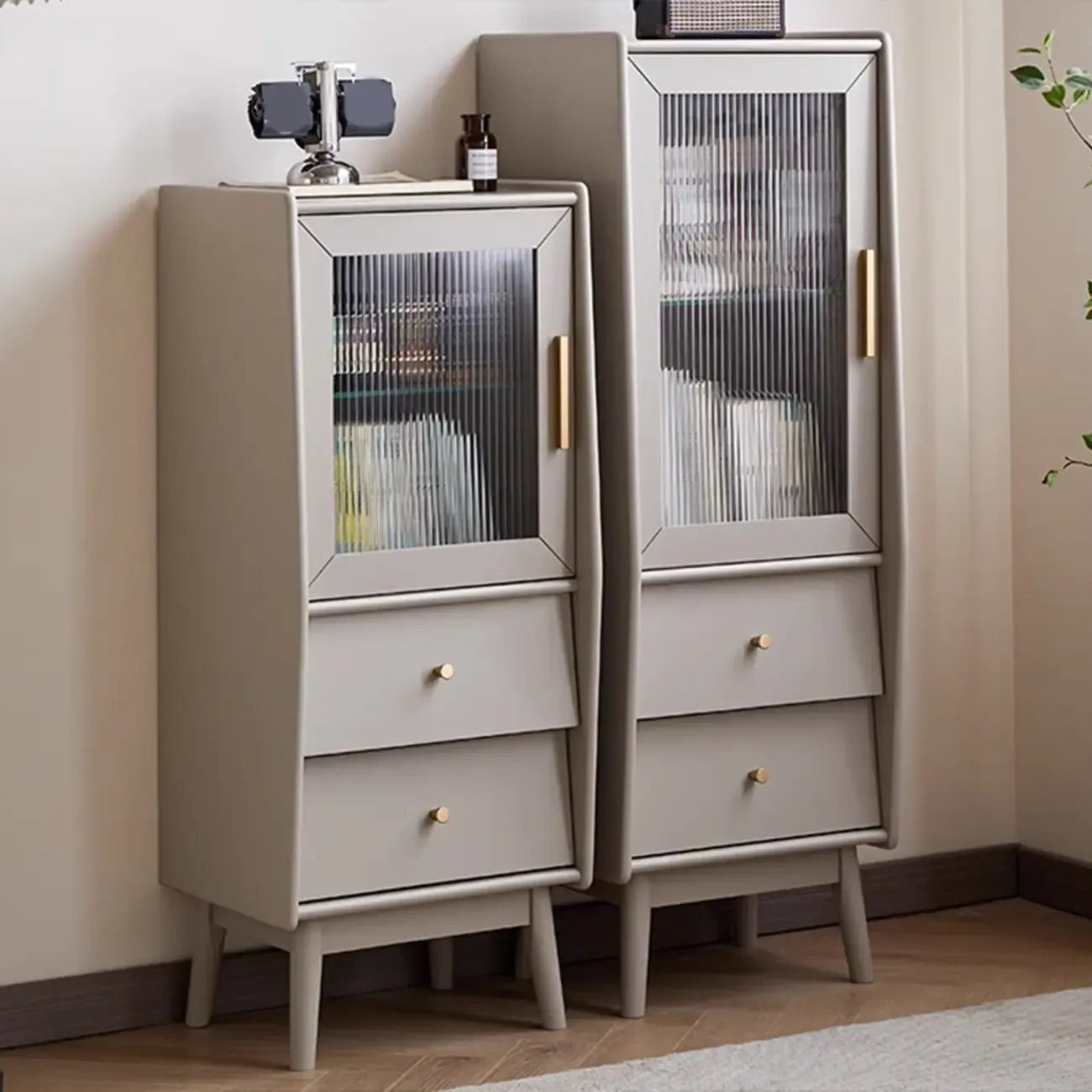 Armoire de rangement moderne en pin gris et verre pour salon