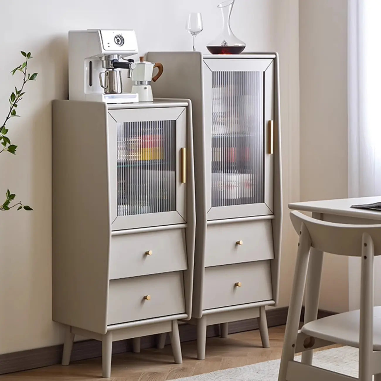 Armoire de rangement moderne en pin gris et verre pour salon