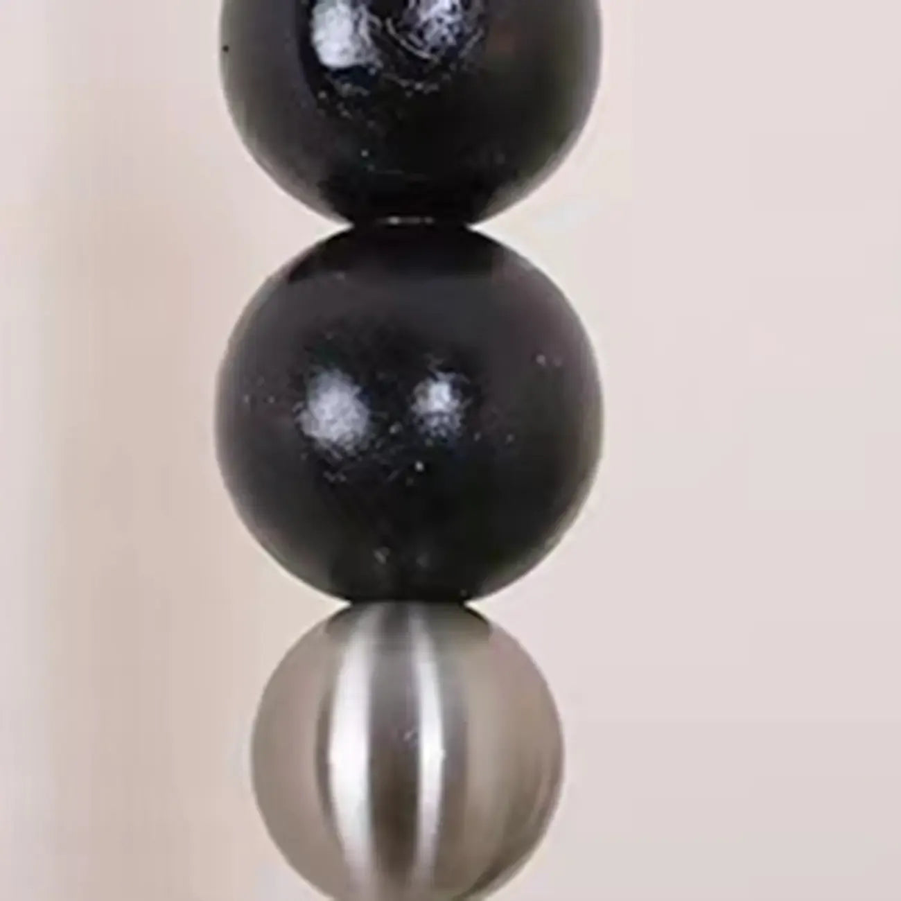 Applique murale moderne Globe noire avec chaînette pour chambre à coucher