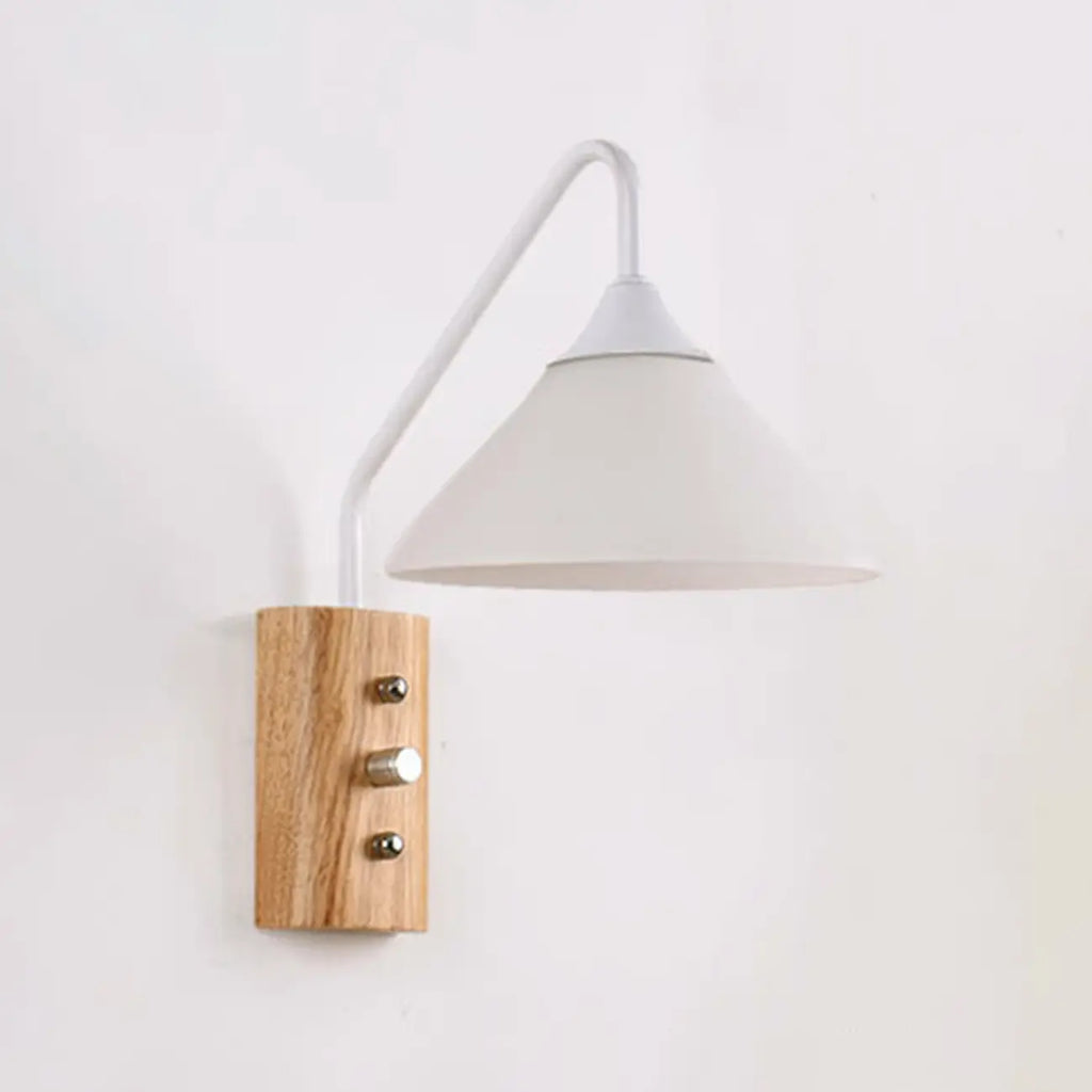 Applique murale moderne en alliage avec abat-jour géométrique pour chambre à coucher