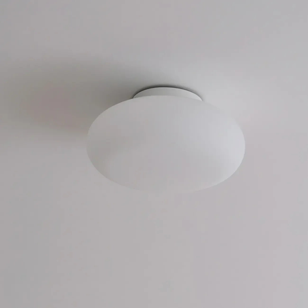 Plafonnier semi-encastré minimaliste en verre tambour à LED dimmable