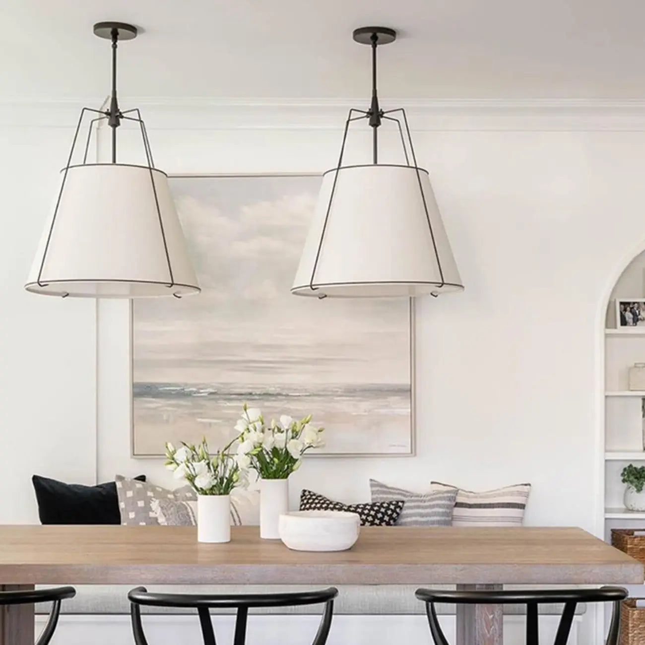 Suspension moderne en métal et tissu blanc pour salle à manger